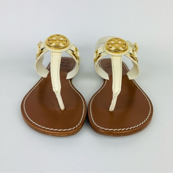 Tory Burch White Patent Leather Flat Sandals With Gold Hardware - Picture 3 of 9